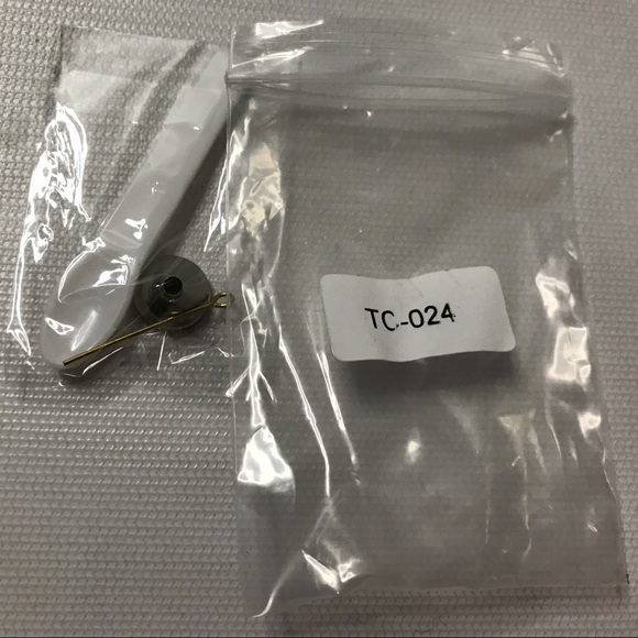 Abooxiu Cremation Jewelry for Ashes Cube Necklace - Picture 2 of 6